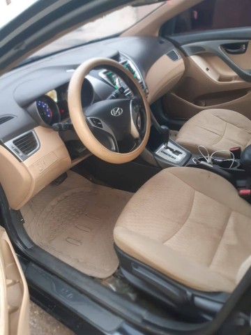 Venda HYUNDAI ELANTRA