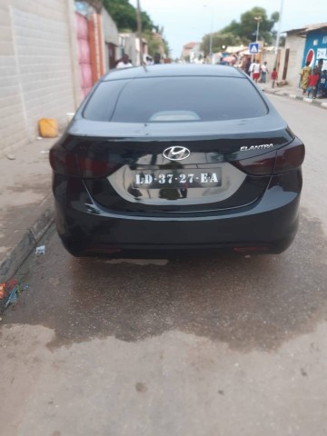 Venda HYUNDAI ELANTRA