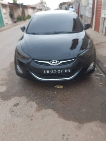 Venda HYUNDAI ELANTRA
