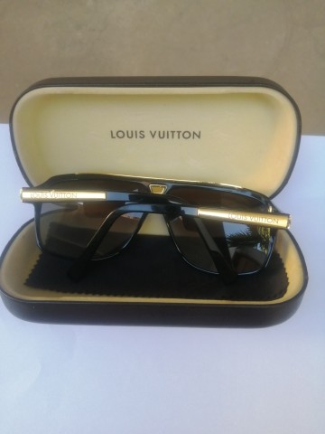 Venda Óculos De Sol Louis Vuitton Evidence Preto/Dourado Unissex - Original Seminovo