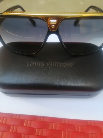 Venda Óculos De Sol Louis Vuitton Evidence Preto/Dourado Unissex - Original Seminovo