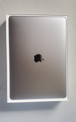 Venda Macbook Pro 13.3 retina 2017 i7 16 GB RAM