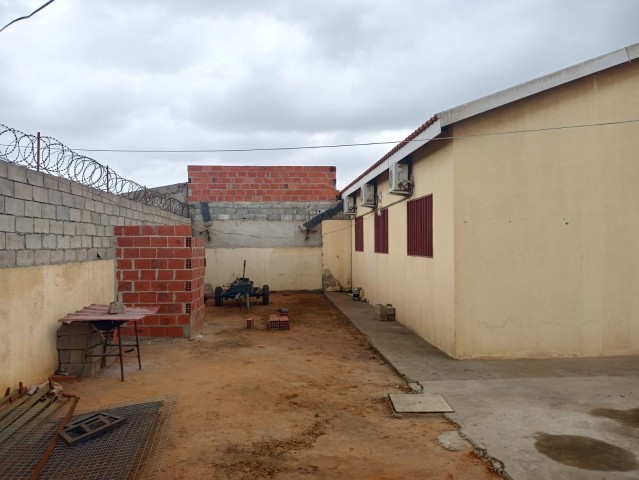 Venda Vivenda V3 No Condomínio Girassol EM Viana, Luanda Sul