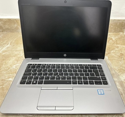 Venda Portátil HP Elitebook Core i7 8GB RAM 256GB SSD semi novo