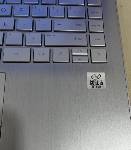 Venda Portátil HP 14s Core i5 10a geração 8GB RAM 256GB SSD semi novo