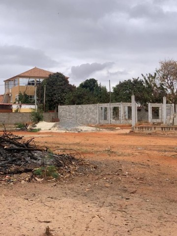 Venda Terreno à venda no Morro Bento, nas imediações da IMETRO