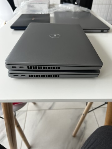 Venda Portáteis Dell i5 11a geração 8GB RAM 256GB SSD Novos selados