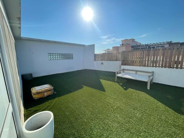 Venda Belíssimo apartamento T3 duplex com cobertura, no Condomínio dos Astros, Talatona