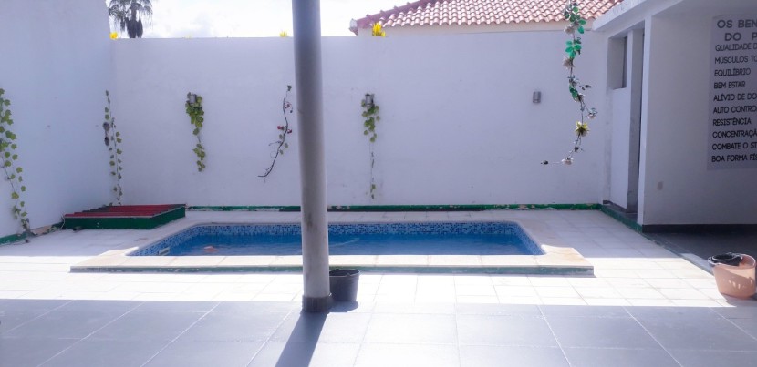 Venda VIVENDA V4, COM MOBILIA E PISCINA NO CONDOMÍNIO HÍPICOS