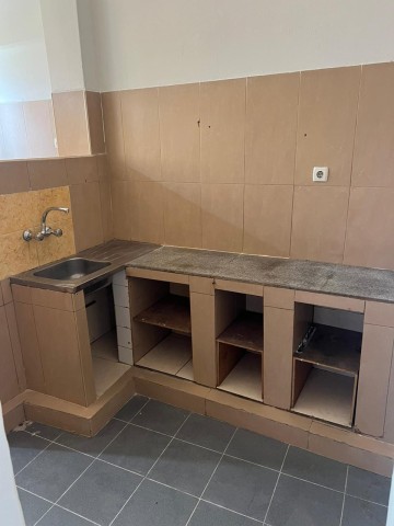 Venda Vende-se apt T2 ingombota (Coqueiros)