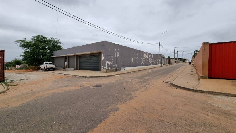 Venda Vivenda V5 no bairro Bem-vindo (inacabada)