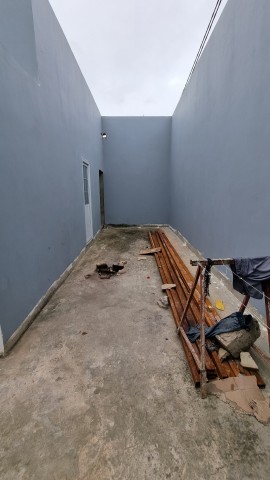 Venda Vivenda V5 no bairro Bem-vindo (inacabada)