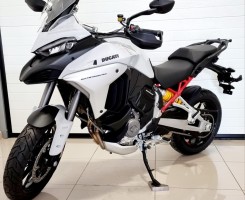 A venda Ducati Multistrada V4