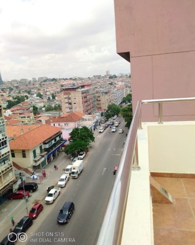 Venda Edifício novo na Maianga