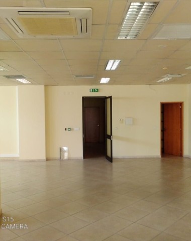 Venda Edifício novo na Maianga
