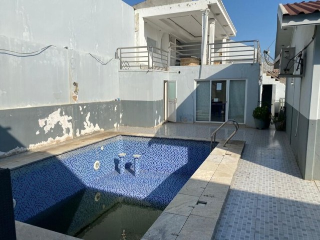 Venda Excelente Vivenda T4, na Urbanização Nova Vida/Projecto Nova Vida