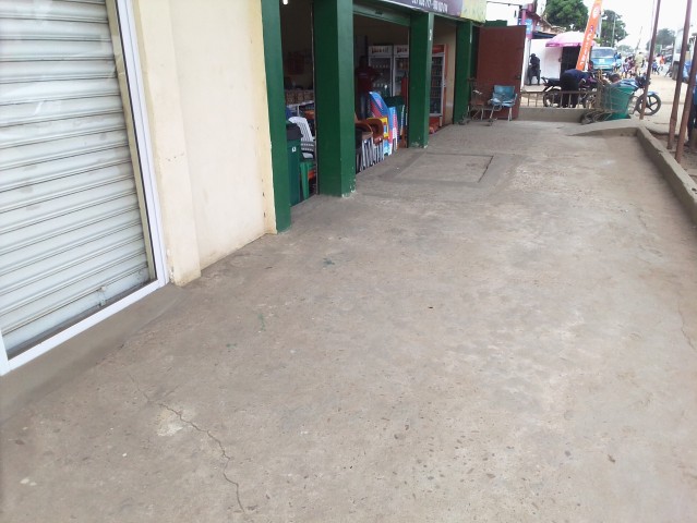 Venda Armazém com 1 andar