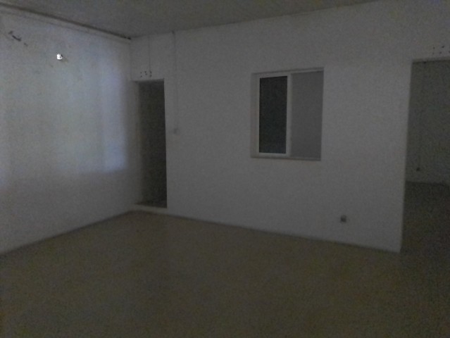 Venda Armazém com 1 andar
