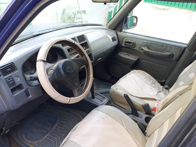 Venda Rav4 de 4 portas