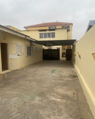 Venda Vivenda V4 no Projecto Nova Vida / Urbanização Nova Vida