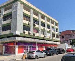 A venda Apartamento T2 no Kinaxixi, Ingombotas, rua da Fanta , Banco BNI Prédi...