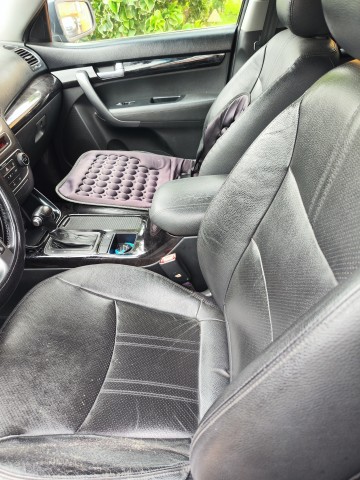 Venda Kia Sorento de 2013. Impecável. A gasolina