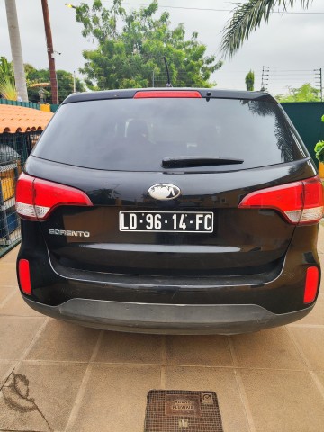 Venda Kia Sorento de 2013. Impecável. A gasolina