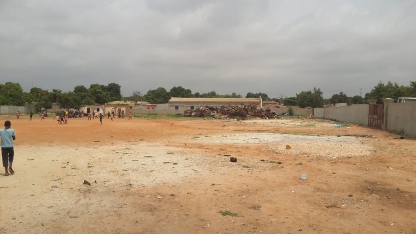 Venda 1 hectare bem localizado no Luanda sul