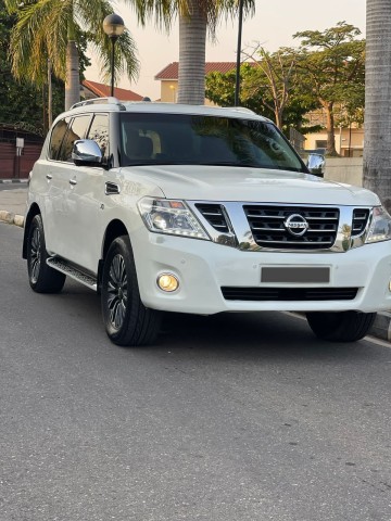 Venda Nissan Patrol Platinium da TDA V8 NOVINHO !!