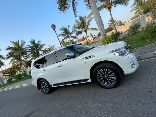 Venda Nissan Patrol Platinium da TDA V8 NOVINHO !!
