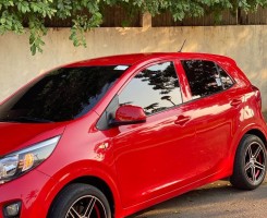 A venda Kia morning novinho extremamente limpo!️️