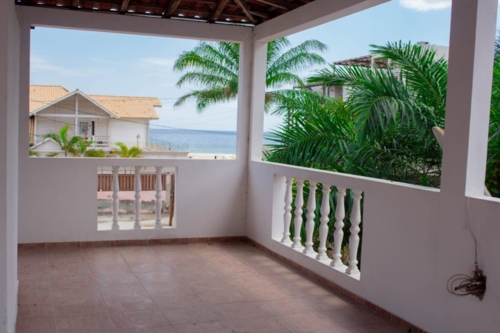 Venda Moradia T3 Duplex com Anexo - Ideal para Escritório e Habitação