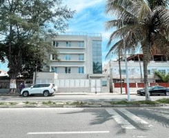 A venda Edifício de 3 andares sito na cidade ~c