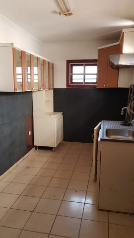 Venda Moradia V4+anexo, no Condomínio Oásis do Camama (BCI)