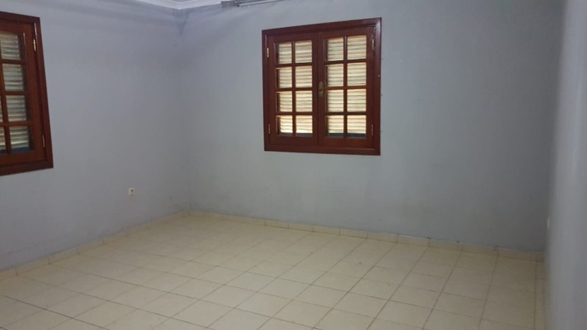 Venda Moradia V4+anexo, no Condomínio Oásis do Camama (BCI)