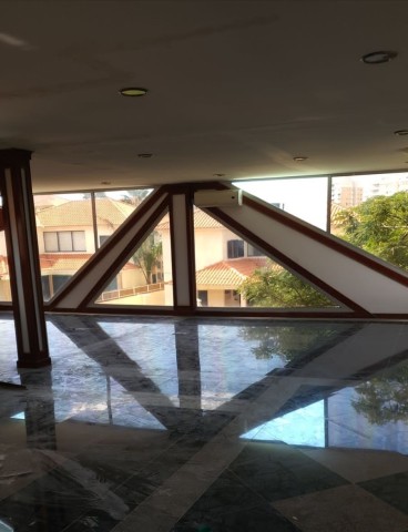 Venda Edifício de 4 pisos, Talatona serviços