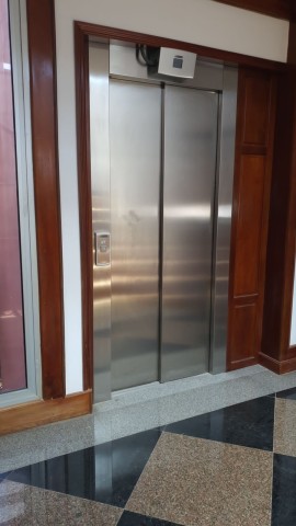 Venda Edifício de 4 pisos, Talatona serviços
