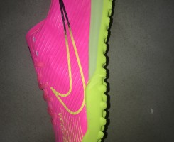 A venda Chuteiras Nike