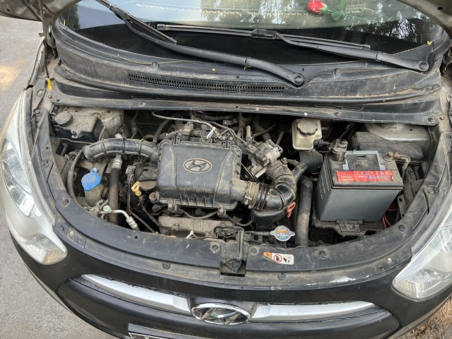 Venda Hyundai i10 cinza
