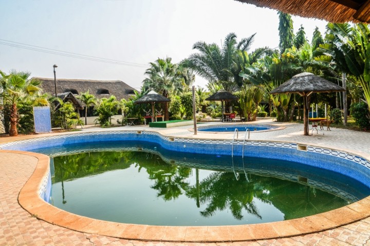Venda Complexo turístico Golungo Alto Lodge dge