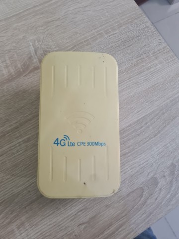 Venda ROUTER OUTDOOR 4G LTE - 80 Mil Kwanzas