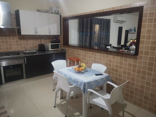Venda Moradia T3 com anexo e mobília, em Viana, bairro Kapalanca,