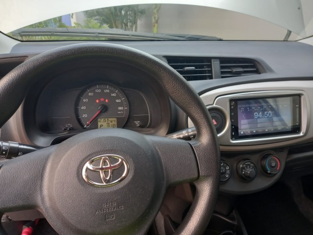 Venda Toyota Yaris Recém chegado impecável