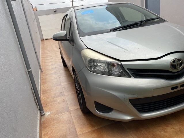 Venda Toyota Yaris Recém chegado impecável