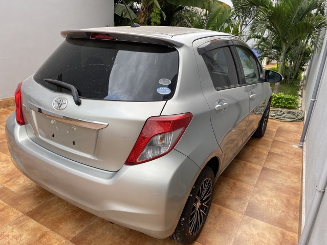 Venda Toyota Yaris Recém chegado impecável