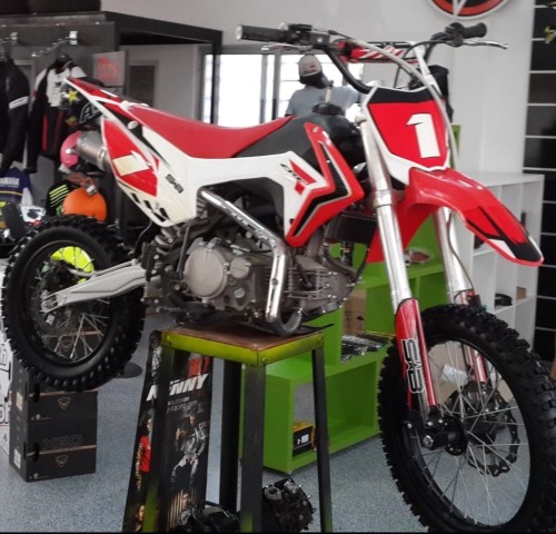 Venda Pitbike CRF150 c/embriagem marca: S*B