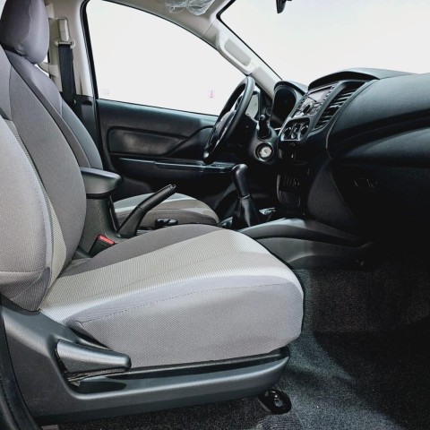 Venda MITSUBISH SPORTERO L200