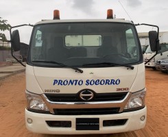 A venda TOYOTA HINO REBOQUE