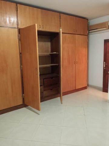 Venda Vivenda T6 no Alvalade