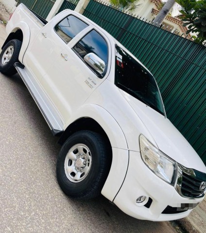 Venda Toyota Hilux Disponível para venda